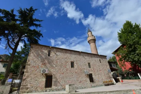Garipler Cami